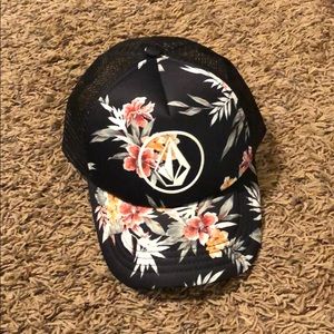 NWOT Volcom hat